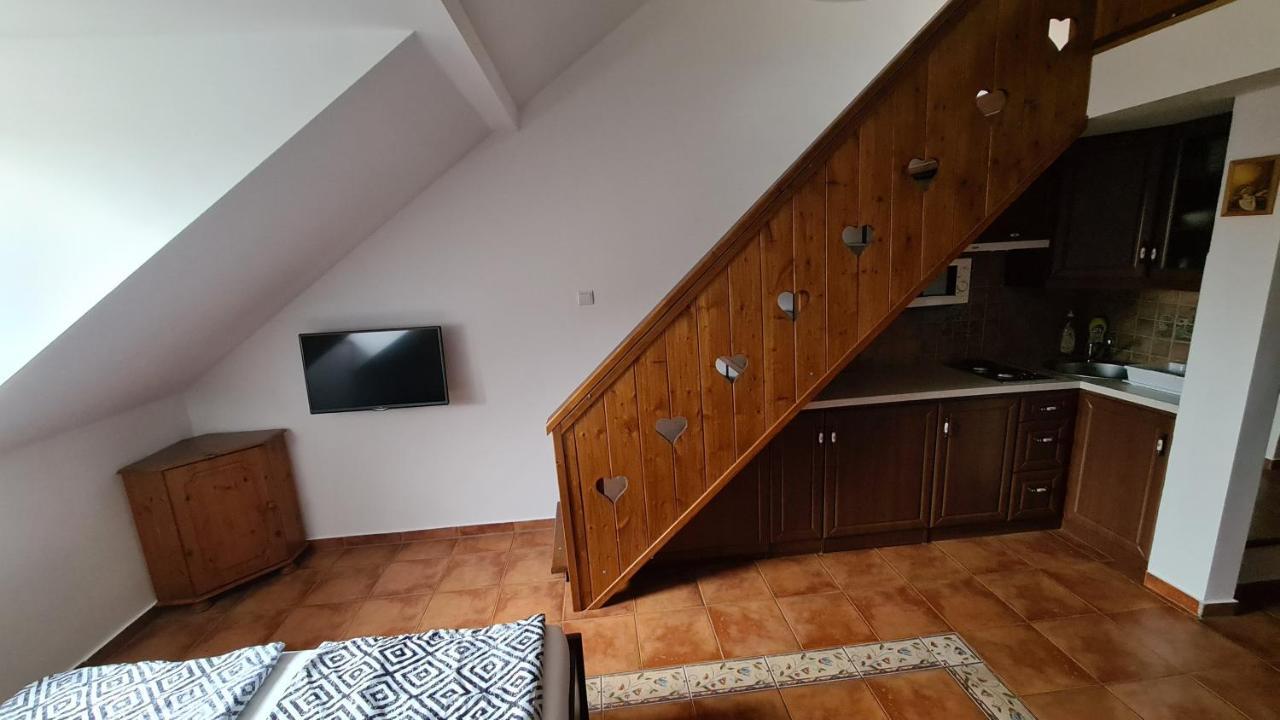 Gyulai Fuerdoe Apartman מראה חיצוני תמונה